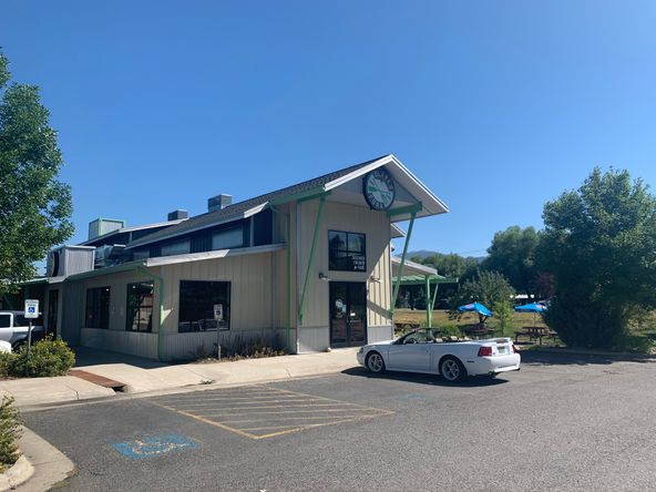 1262 Stoneridge Dr, Bozeman, MT 59718